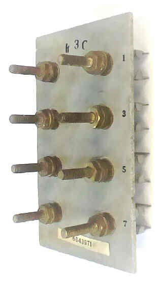 PANEL, FUSEHOLDER , 4 POSITION, USED ON CONTROLLERS OTIS # 6843BT1