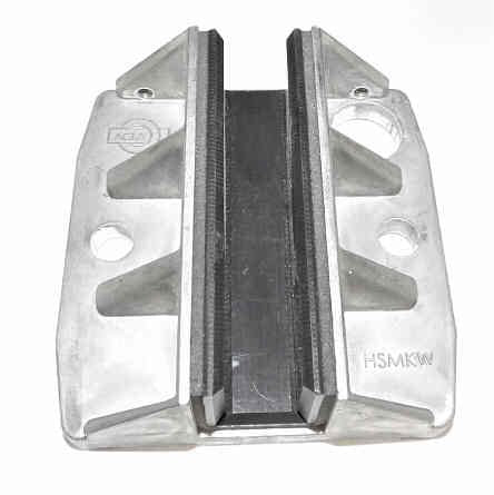 SHOE, GUIDE, 4 X 4, 3.5 MOUNTING C TO C, FOR 5/8 RAIL ACLA # HSMKW