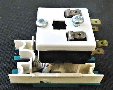 BUTTON, IMPULSE, BLUE BEZEL, DPDT WITH # 85 BULB DOVER #171AV5
