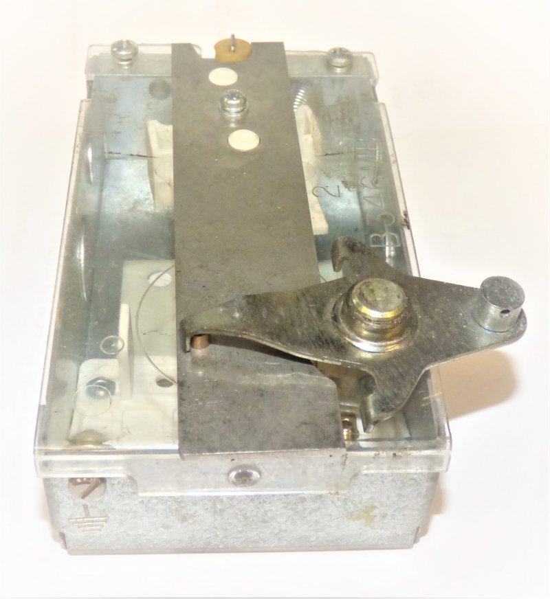 SWITCH, TRIPPER, SINGLE POLE BREAKING, RH OTIS # AAA6098NR1