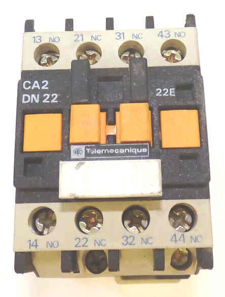 CONTACTOR, 4PDT, 2 N.O/2N.C 120 VAC COIL TELEMECANIQUE # CA2-DN22