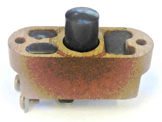 BUTTON, 3 POINT, VINTAGE, NEW OLD STOCK AS SHOWN