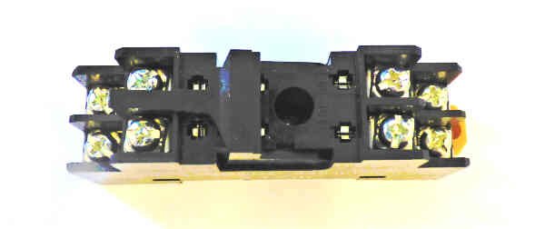 BASE, SOCKET, RELAY, 8 PIN, DIN RAIL OMRON # P2RF-08-ESS