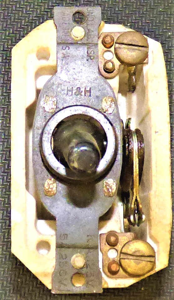 SWITCH. TOGGLE, ON-OFF, PORCELAIN ENCLOSURE, OBSOLETE A H & H #8381-14