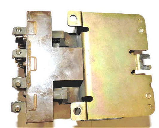 CONTACTOR, REVERSING, 208/220 VAC COILS ALLEN BRADLEY #705ZO832
