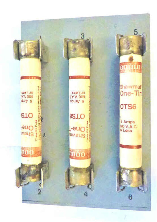 HOLDER. FUSE, TRIPLE, 600 VAC BOARD MOUNTED OTIS # 6843A2