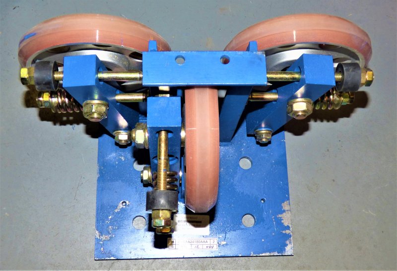 ASSEMBLY, ROLLER GUIDE, BOTTOM,  6 1/4 ROLLERS, OTIS # KAA24180AA2