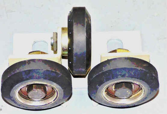 ASSEMBLY, GUIDE. THREE 3 ROLLERS WESTINGHOUSE # 465D274G03