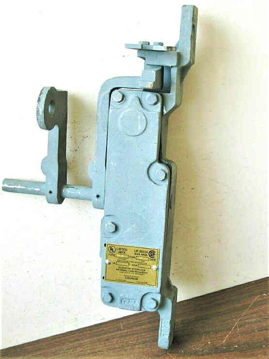 INTERLOCK, NEMA 4X CORROSIVE CONDITIONS, LH COURION # XHM-LH