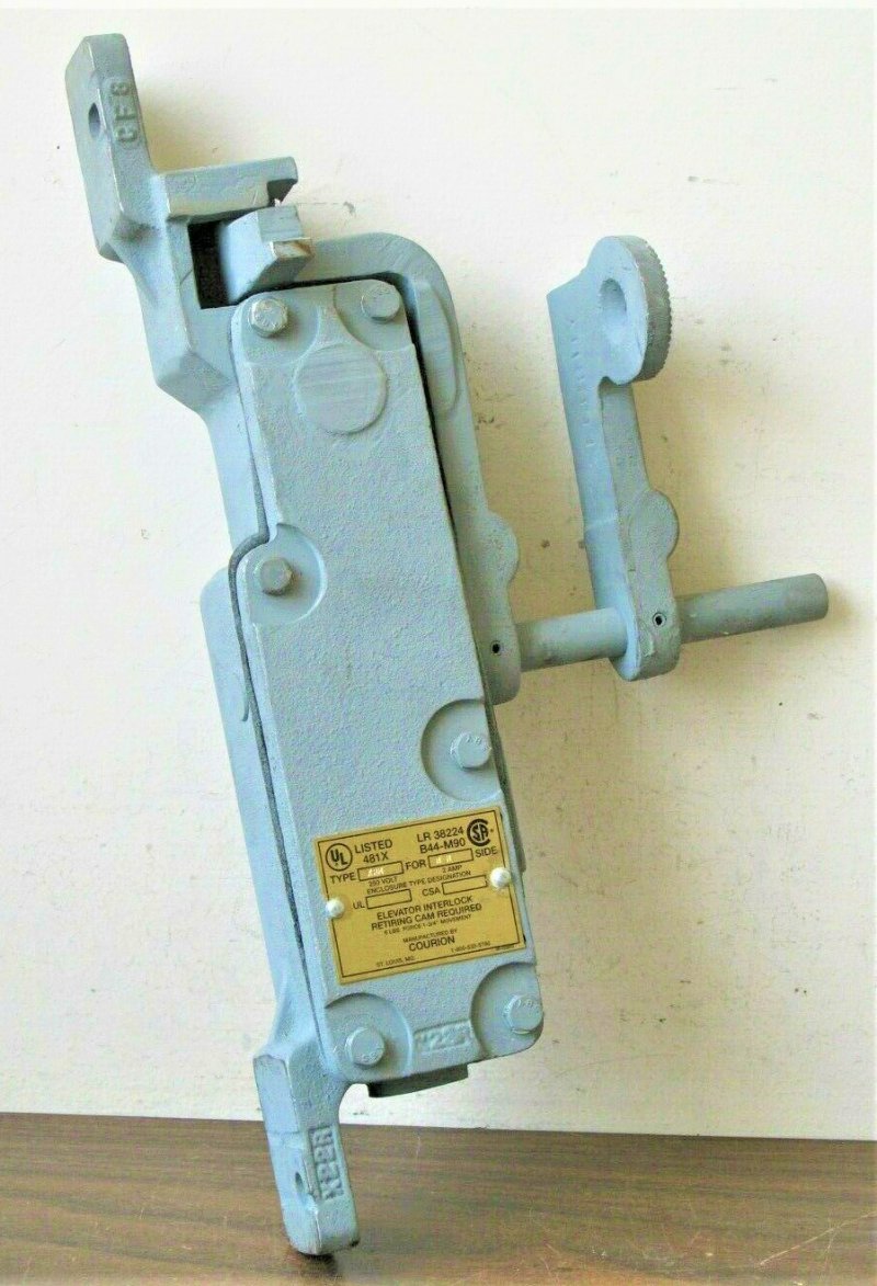 INTERLOCK, NEMA 4X CORROSIVE CONDITIONS, RH COURION # XHM-RH