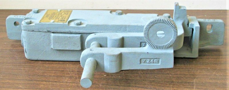 INTERLOCK, NEMA 4X CORROSIVE CONDITIONS, RH COURION # XHM-RH