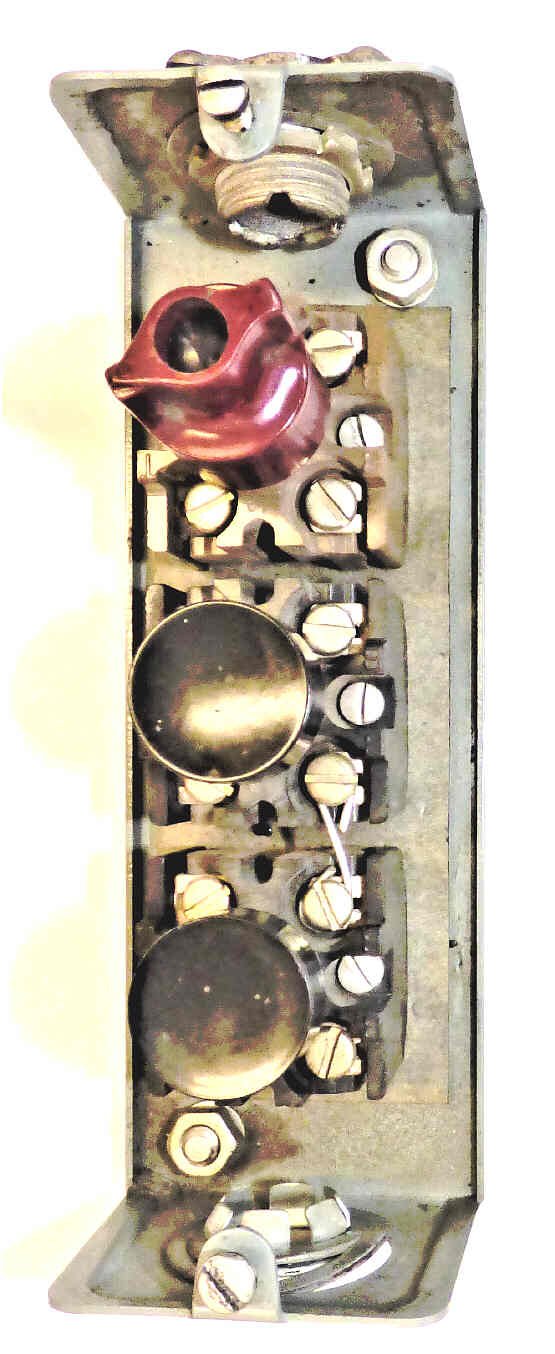 STATION, PUSHBUTTON, TOP OF CAR WESTINGHOUSE TYPE SD-2