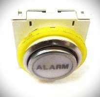 BUTTON, WHITE, ALARM WITH CONTACT BLOCK, HALO & RETAINER TKE # 9728533 & 989529