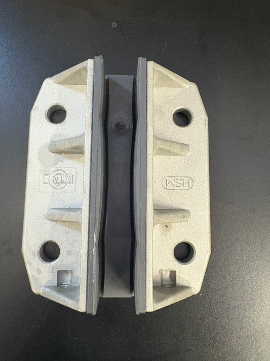 SHOE, GUIDE, 4 3/4 x 5 1/2 FOR 5/8 RAIL, 3.5 MOUNTING C TO CACLA # HSM